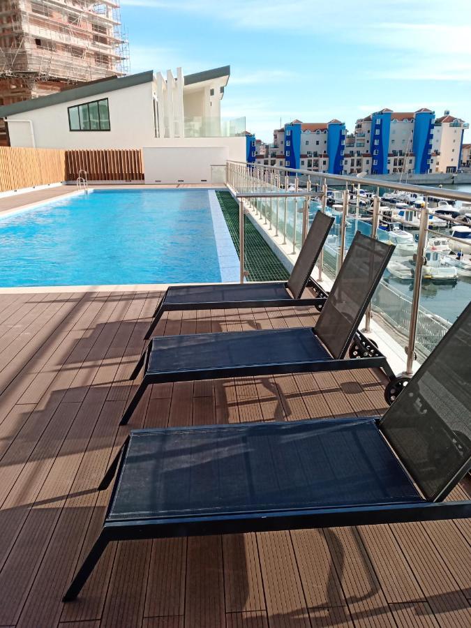 Kings Wharf Quay29 - Large Studio Apartment With 3 Pools - Gym - Rock Views - Holiday And Short Let Apartments In Гибралтар Экстерьер фото